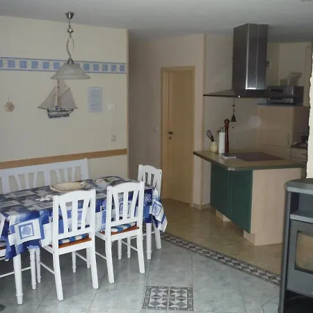 Apartamento Zum Alten Seemann Pruchten